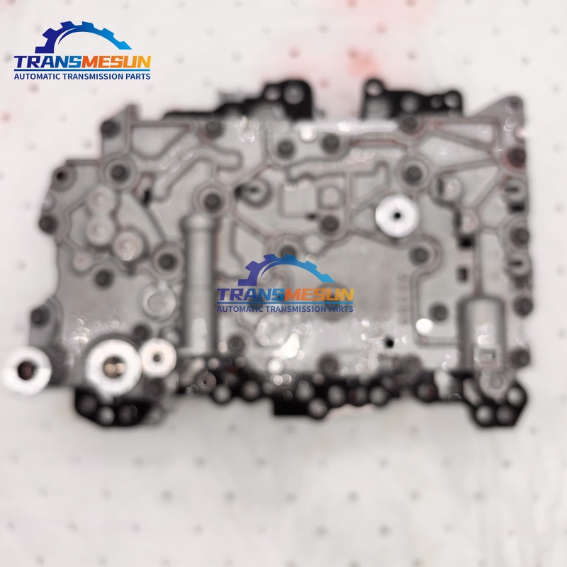 De GA8G45AW automatische transmissie klep carrosserie is van toepassing op de Mini F54 de BMW X1 F48 dubbele olie temperatuur sensor versie
